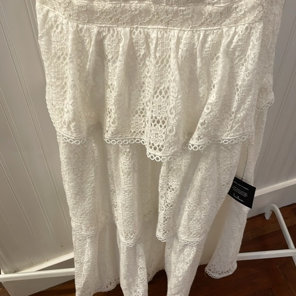 NWT Lulu’s white laced tiered surplus midi dress size large - Picture 3 of 7